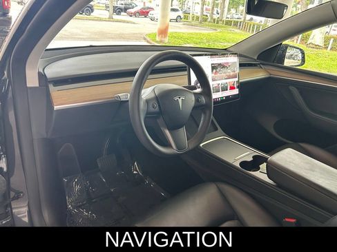 Used 2024 Tesla Model Y Long Range RWD image 7