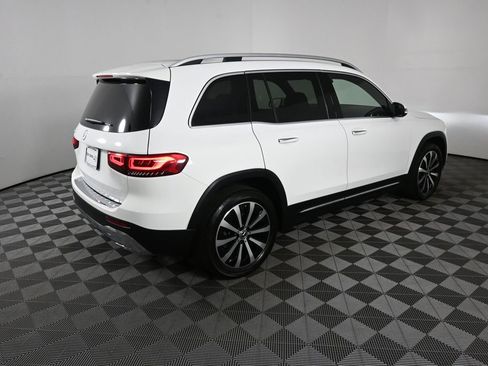 Used 2022 Mercedes-Benz GLB 250 image 24