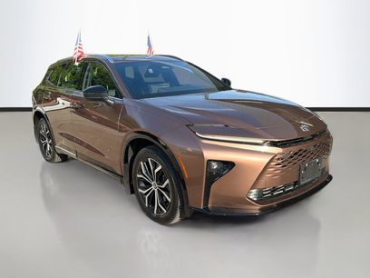 Used 2025 Toyota Crown Signia
