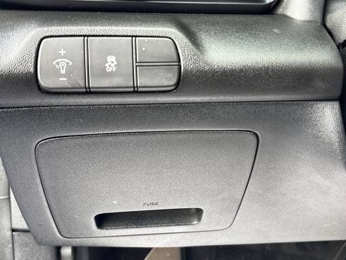 Certified 2025 Hyundai Elantra Sport FWD image 7