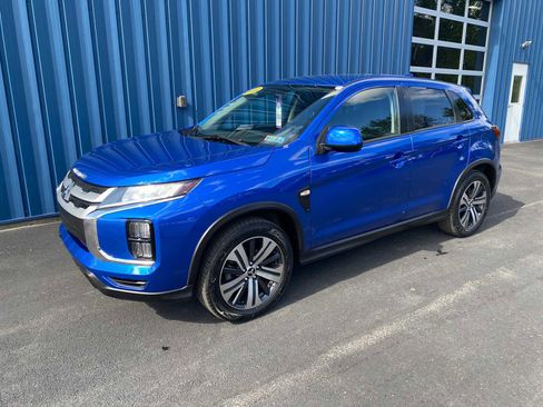 Used 2020 Mitsubishi Outlander Sport ES image 2