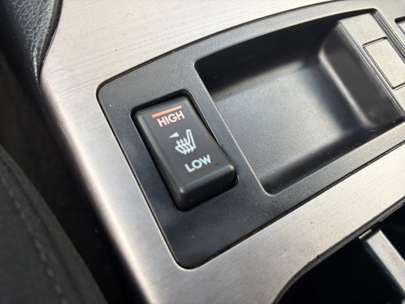 Used 2014 Subaru Legacy 2.5i Premium AWD/4WD image 24