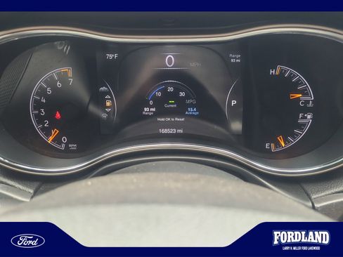 Used 2015 Jeep Grand Cherokee Limited w/ Luxury Group II AWD/4WD image 11