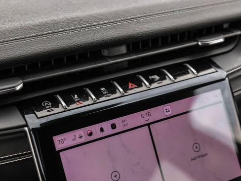 Used 2023 Jeep Grand Cherokee L Limited w/ Trailer Tow Group (B) AWD/4WD image 23