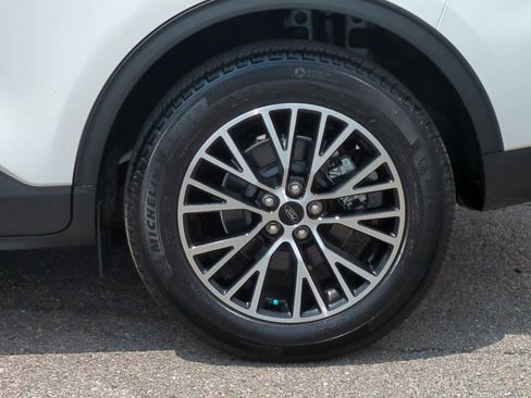 Used 2024 Ford Escape SE image 14