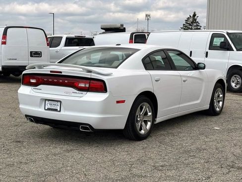 Used 2011 Dodge Charger Rallye RWD image 7