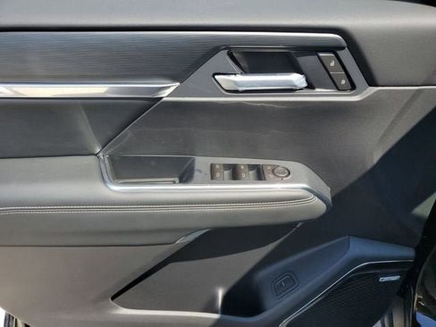 New 2026 GMC Acadia Elevation FWD image 17