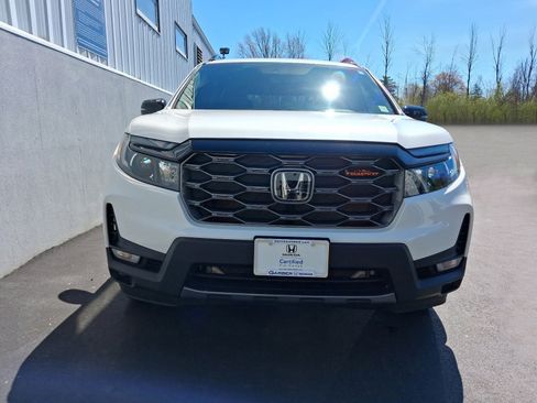 Used 2023 Honda Passport TrailSport image 6