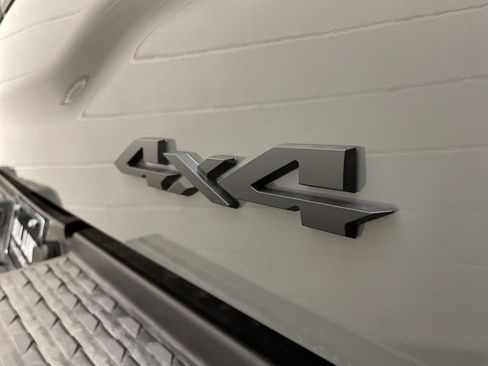 New 2026 RAM 2500 Laramie AWD/4WD image 5