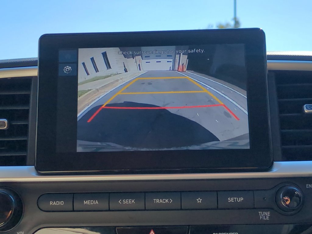 Used 2026 Hyundai Venue SEL FWD image 17