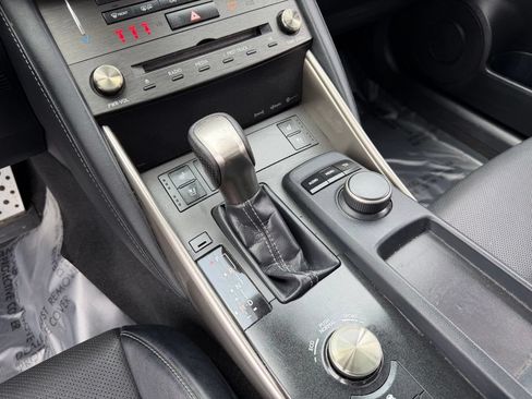 Used 2019 Lexus IS 300 F Sport w/ F Sport Package AWD/4WD image 22