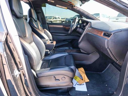 Used 2018 Tesla Model X P100D AWD/4WD image 16