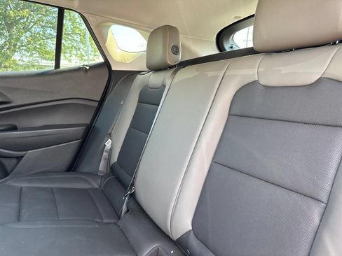 Used 2024 Chevrolet Trax ACTIV w/ Sunroof Package FWD image 10