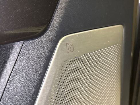 Used 2021 Ford F150 Lariat w/ Equipment Group 502A High image 22