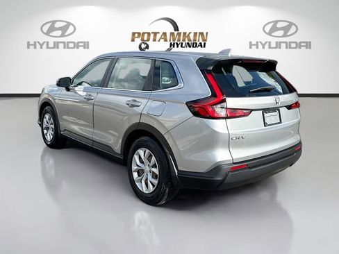 Used 2024 Honda CR-V LX image 7