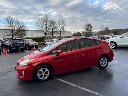 Used 2013 Toyota Prius Three image 36
