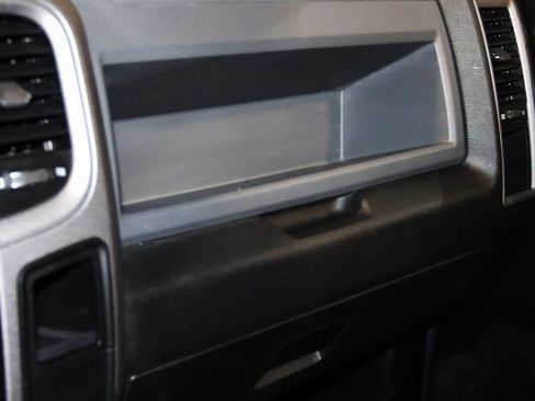 Used 2018 RAM 1500 Express image 45