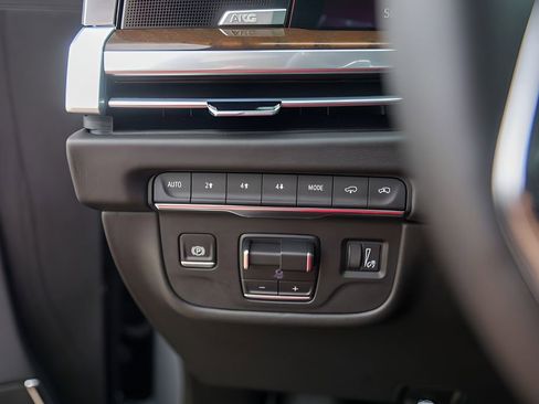Certified 2026 Cadillac Escalade Platinum Sport w/ LPO, ONYX Package AWD/4WD image 15