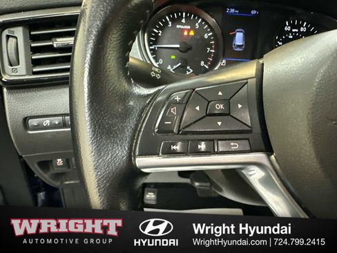 Used 2020 Nissan Rogue SV image 23