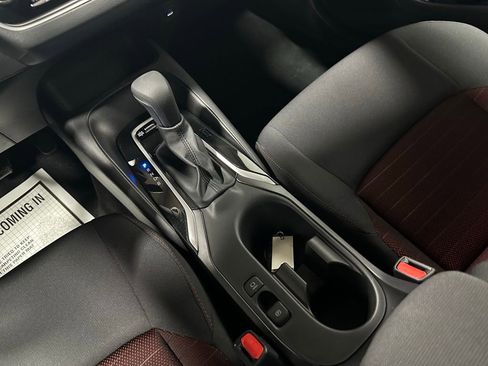 Used 2026 Toyota Corolla SE image 38