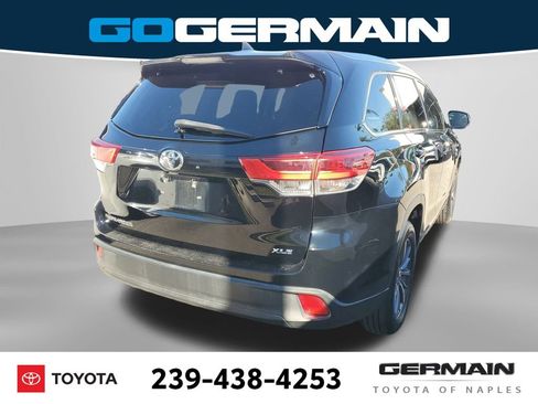 Certified 2019 Toyota Highlander XLE image 8