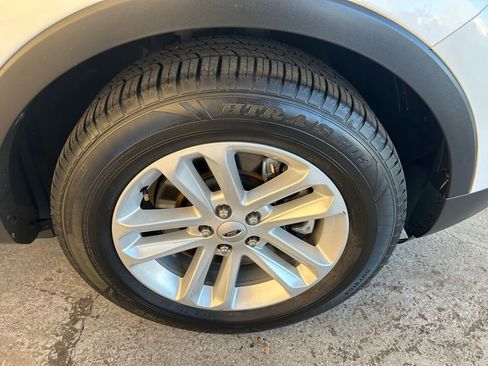 Used 2017 Ford Explorer XLT w/ Equipment Group 202A image 14