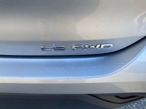 Used 2024 Toyota Highlander LE image 15