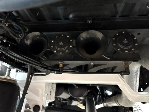 Used 1994 Ford Bronco XLT image 60