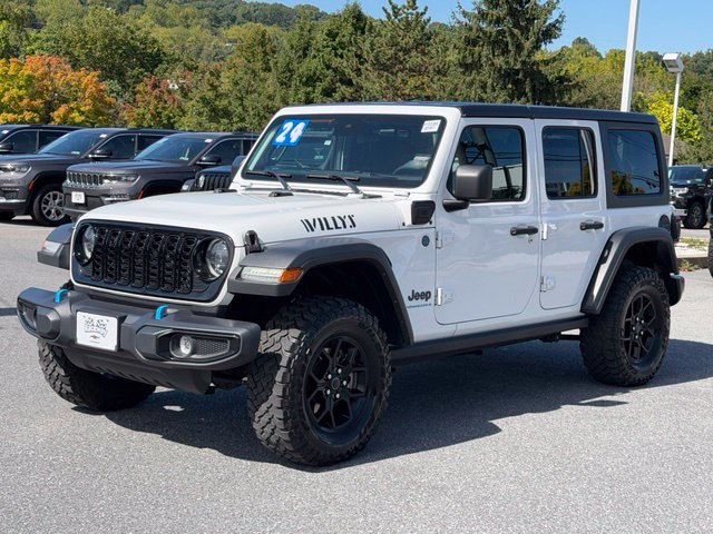 Used 2024 Jeep Wrangler Unlimited AWD/4WD image 8