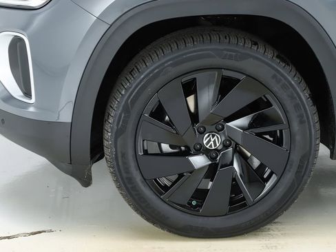 New 2026 Volkswagen Atlas SE image 5