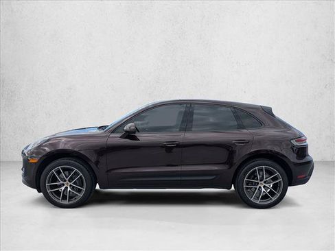 Used 2023 Porsche Macan AWD/4WD image 9