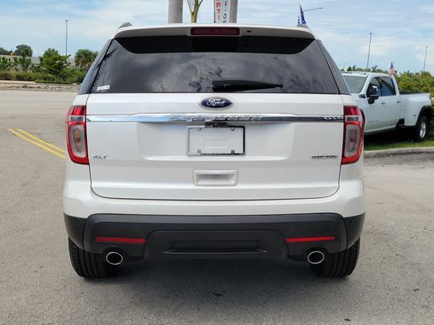 Used 2013 Ford Explorer XLT FWD image 6