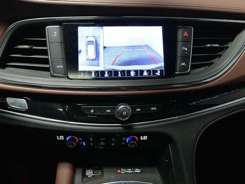 Used 2021 Buick Enclave Avenir w/ Avenir Technology Package FWD image 19