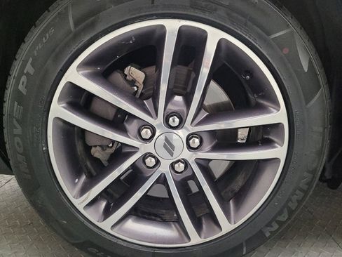 Used 2018 Dodge Challenger GT w/ Driver Convenience Group AWD/4WD image 31
