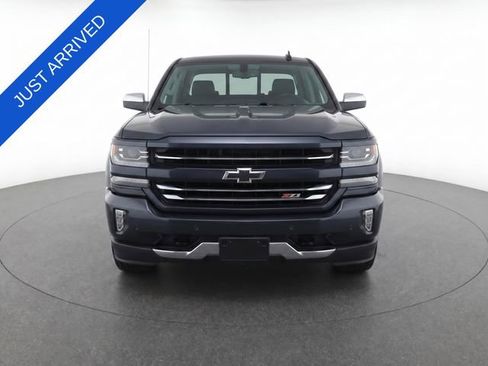 Used 2017 Chevrolet Silverado 1500 LTZ Z71 w/ LTZ Plus Package AWD/4WD image 6