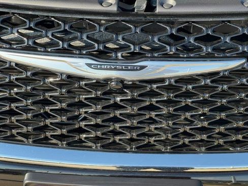 New 2026 Chrysler Pacifica Select AWD/4WD image 47