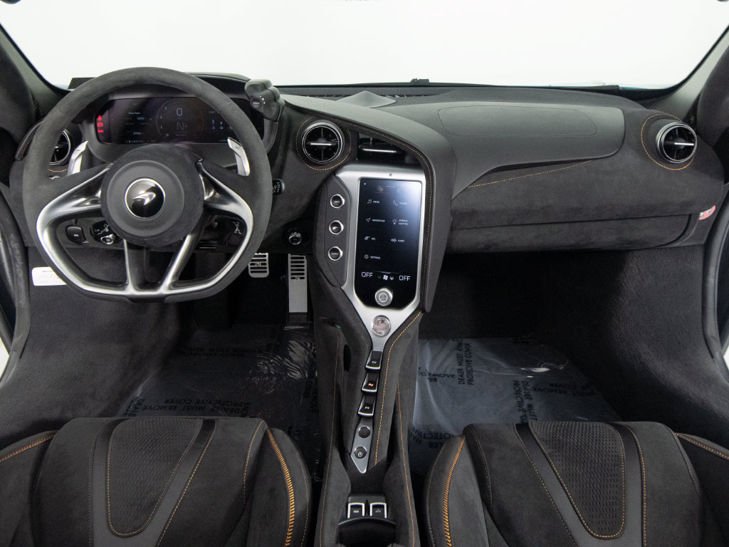 Used 2024 McLaren 750S Spider RWD image 33