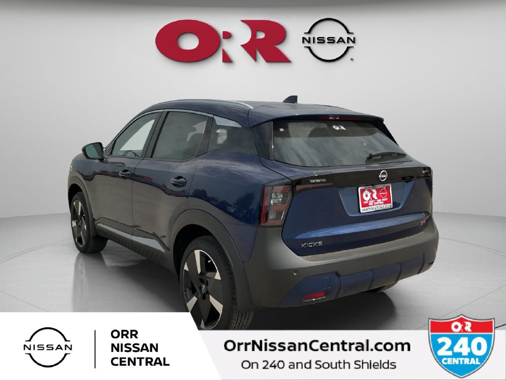 Used 2025 Nissan Kicks SR FWD image 7