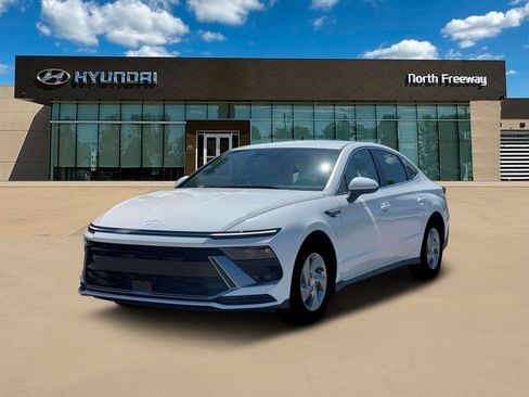 Certified 2026 Hyundai Sonata SE FWD image 1