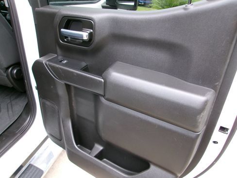 Used 2021 Chevrolet Silverado 1500 Custom w/ Custom Max Trailering Package image 20