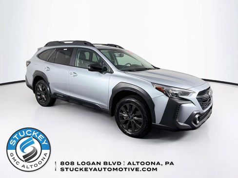 Used 2025 Subaru Outback Onyx Edition AWD/4WD image 1