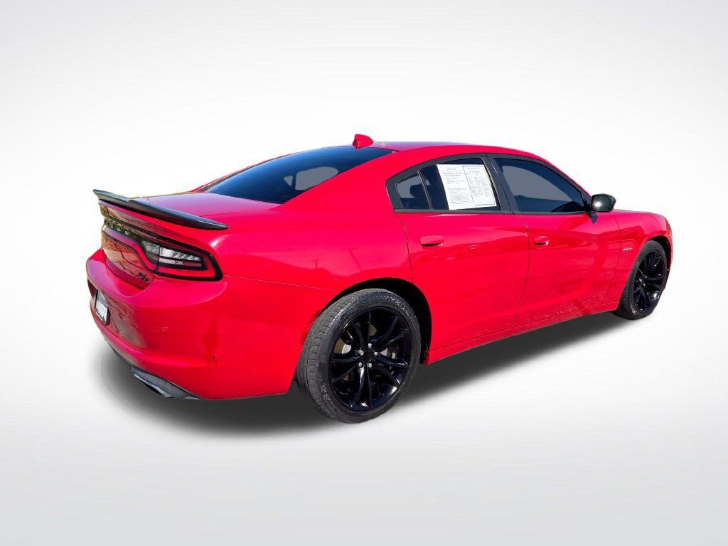 Used 2016 Dodge Charger R/T w/ Plus Group RWD image 3