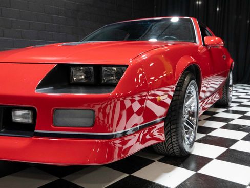 Used 1987 Chevrolet Camaro Z28 image 6