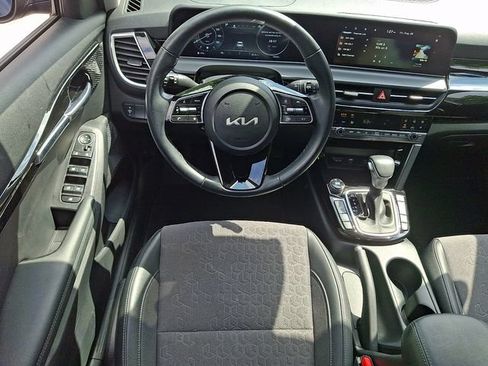 Used 2024 Kia Seltos S AWD/4WD image 13