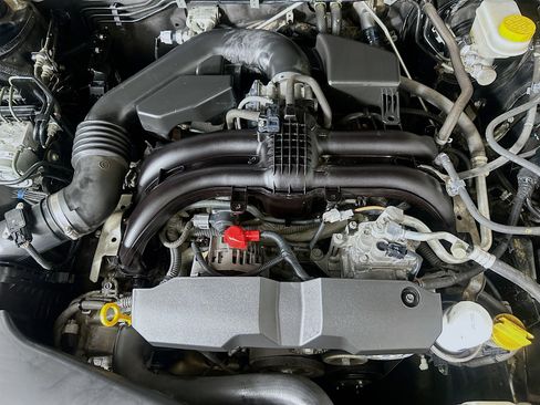 Used 2016 Subaru Legacy 2.5i Limited image 32