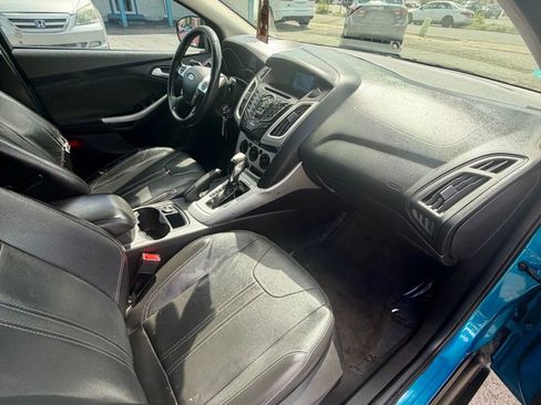 Used 2014 Ford Focus SE w/ Equipment Group 201A FWD image 16