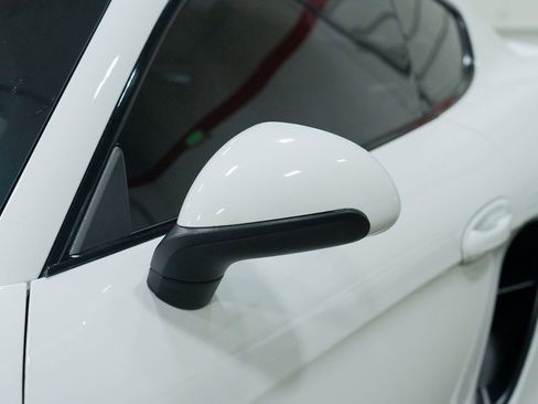 Used 2015 Porsche Cayman GTS image 14