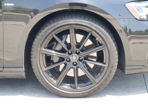 Used 2022 Audi A8 L 3.0T AWD/4WD image 11