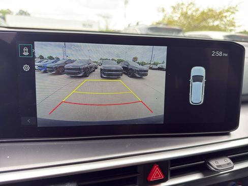 New 2025 Kia Sorento S w/ Panoramic Sunroof Package FWD image 18