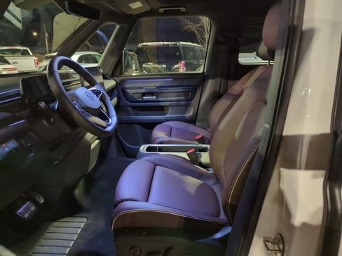 New 2025 Volkswagen ID. Buzz Pro S image 24